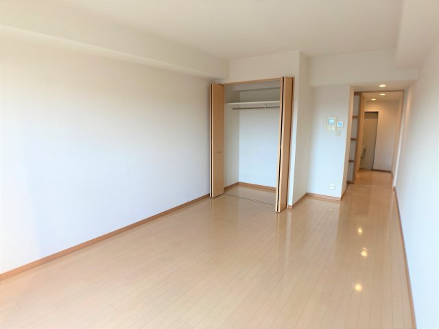 第１０タツミビル西館の居間・リビング