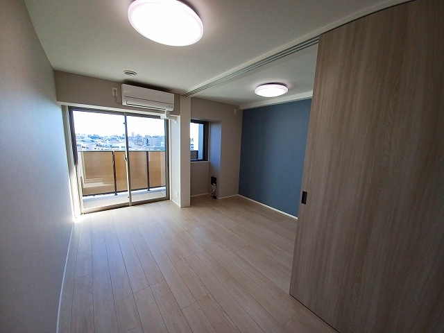 Ｋｅｙｓｔｏｎｅ　ｏｎｅの居間・リビング|室内の写真は同じ間取り・デザインの階違いのお部屋の写真です。（603号）