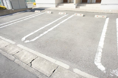 【駐車場】 | ウィスタリアII