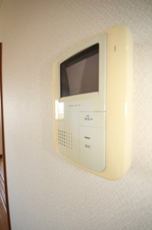 【セキュリティ】 | グリーンヒルズ　　　 | TVインターホンです/同型タイプの別のお部屋のお写真です