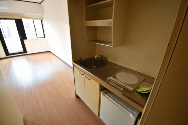 【キッチン】 | ラヴニールⅡ　東南角住戸！ | 中板橋駅徒歩２分！商店街も至近で便利なワンルーム♪♪東南角住戸！ご内覧いただけます。