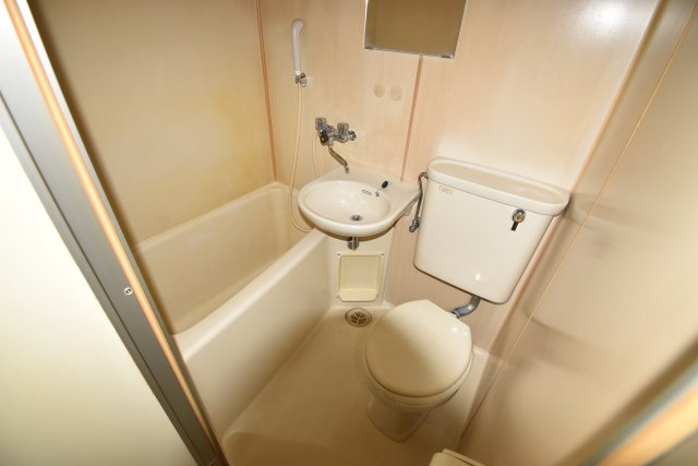 【浴室】 | ラヴニールⅡ　東南角住戸！ | 中板橋駅徒歩２分！商店街も至近で便利なワンルーム♪♪東南角住戸！ご内覧いただけます。