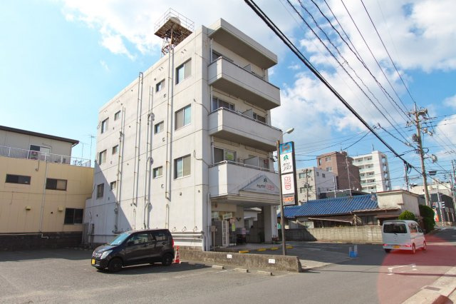 SELECTなうの外観