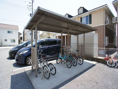 【その他共用部分】 | ライネスハイムC | 屋根付きの駐輪場があります☆