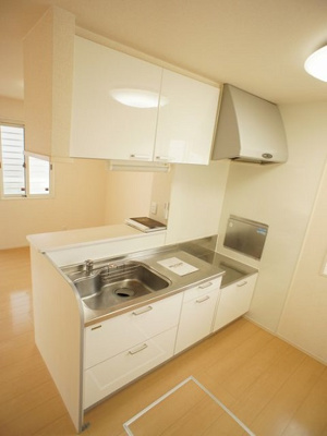 【キッチン】 | ライネスハイムC | 会話をしながらお料理できる対面キッチンです♪