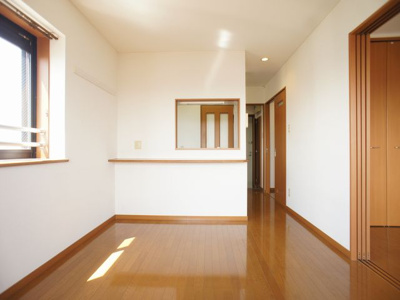 【居間・リビング】 | グリーンヒルズ | カウンターキッチンになっています♪