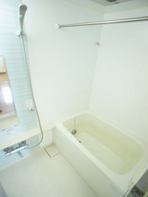 【浴室】 | グリーンヒルズ | 浴室換気乾燥機と追い焚き機能付が付いています♪