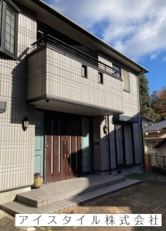 【外観】 | 安芸区中野七丁目　戸建 | 駐車場：3台（車種による）　二世帯住宅　JR「瀬野駅」徒歩12分　「瀬野大橋」バス停徒歩7分