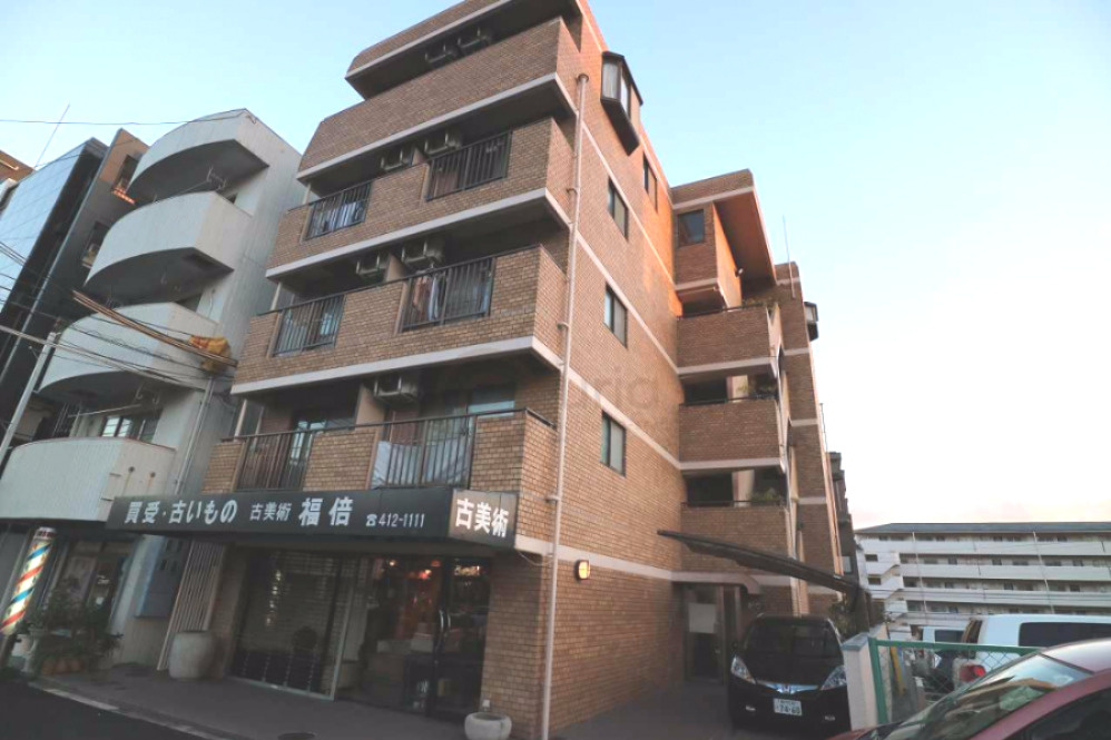 ドウェル本山の外観