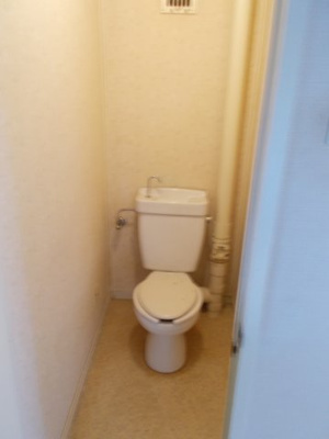【トイレ】 | 垂水高丸住宅５号棟 | コンパクトで使いやすいトイレです