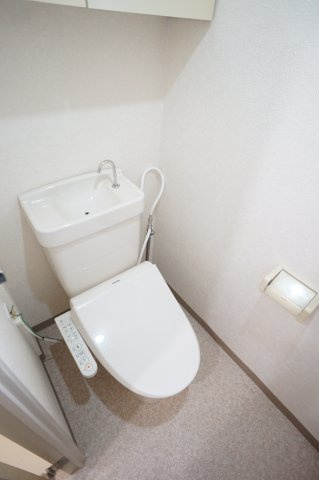 グリーンタウン市川のトイレ|清潔感のあるトイレです