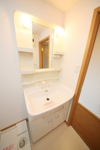 メゾンまえはたⅢの洗面所
