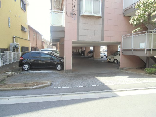 谷津ローズハイツのロビー
