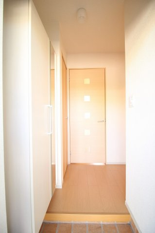 エレガンス　Ｂの玄関|落ち着いた玄関です
