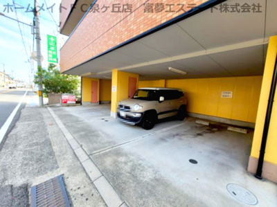 【駐車場】 | エミーユⅠ