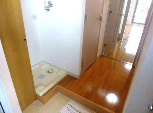 【玄関】 | サニーステージヒカリ