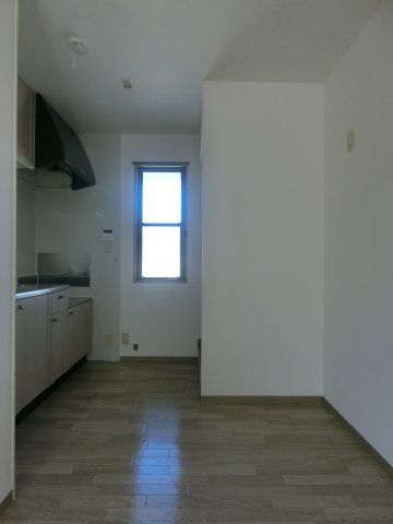 ルミエールみなみの洋室