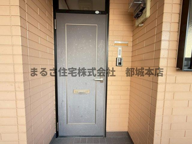 コーポアンジェラスの玄関