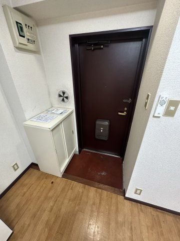 サンライズ赤羽の玄関
