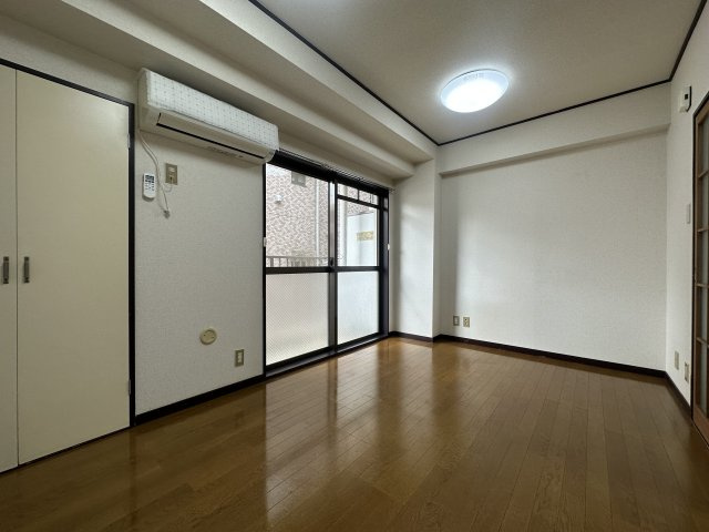 サンライズ赤羽の居間・リビング