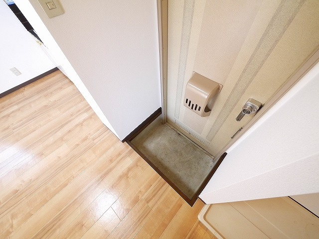 大西ハイツDの玄関