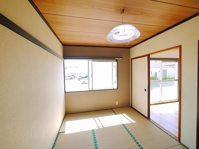大西ハイツDの和室