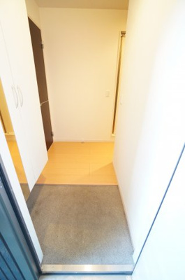【玄関】 | コーポスカイF | ※同物件・反転タイプの写真です。