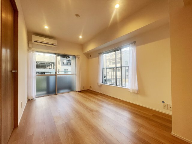 【居間・リビング】 | ダイアパレス戸越 | ●屋根付きバイク置き場空き有り！