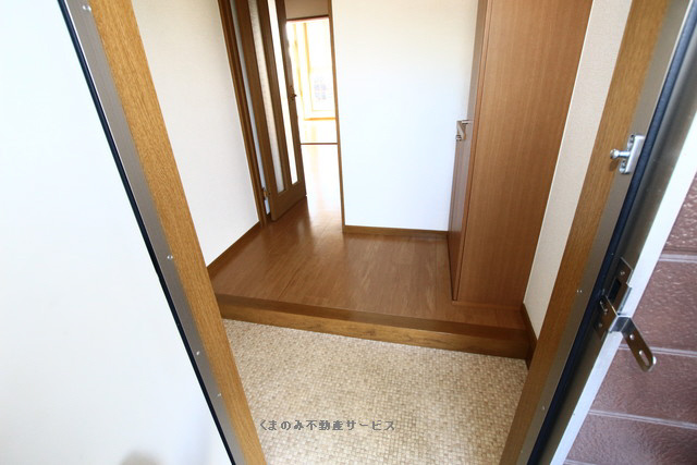 【玄関】 | オアシス　Ⅰ | 毎日通る玄関はこちらです
オアシスⅠ　102号室　2021年9月19日撮影