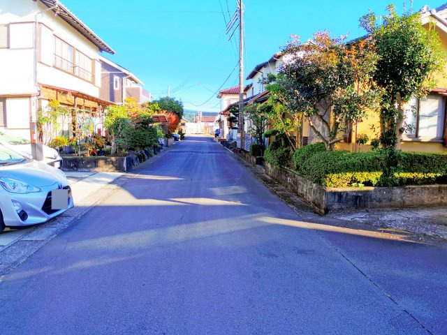 【前面道路含む現地写真】 | 裾野市石脇 中古住宅 EH04418 | 裾野市石脇　前面道路