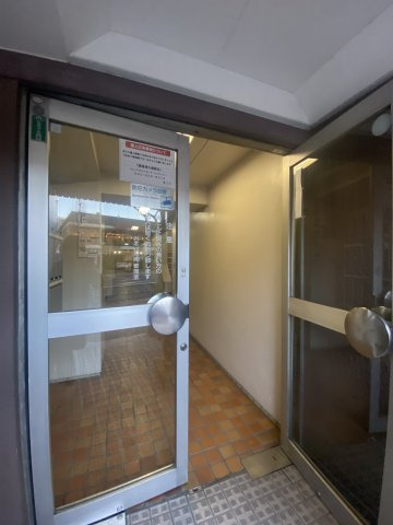 谷本ビルのエントランス