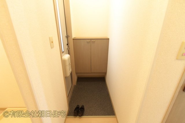 グレイスD弐番館の玄関