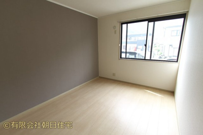 【洋室】 | グレイスD弐番館