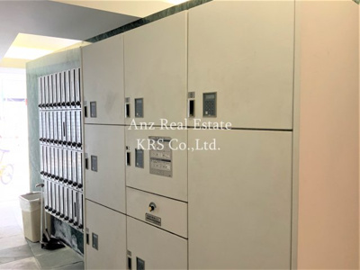 【その他共用部分】 | プレジール靭公園 | 大切な荷物をお預かり！宅配ボックスが設置されています♪