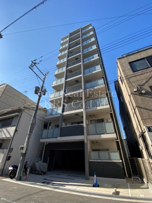 【外観】 | エスカーサ大阪ＷＥＳＴ九条駅前 | 青空に映えるスッキリと爽やかな外観のマンション♪