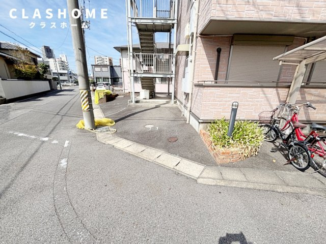 カーサトリニティ　B　　　刈谷市近郊の賃貸はクラスホーム刈谷店の駐車場