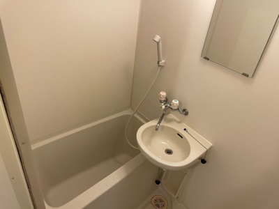 【洗面所】 | 高良