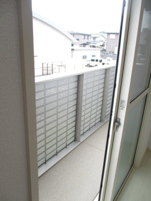 【バルコニー】 | シュトラール | お洗濯にも便利なバルコニー付き