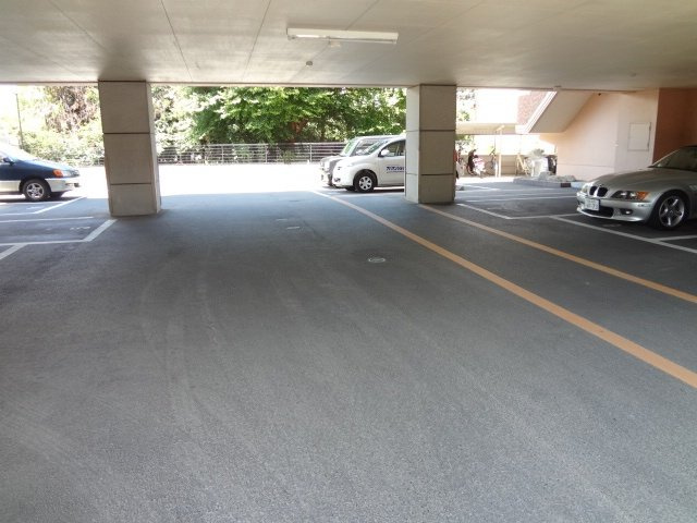 グレースメゾンの駐車場|駐車スペースもあります