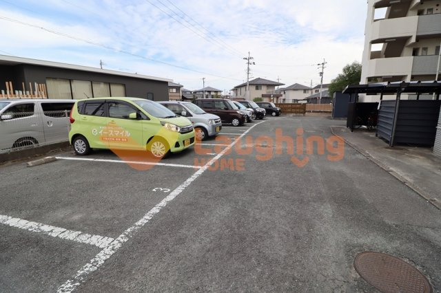 サンコーポ国分の駐車場|駐車場に車を止められます