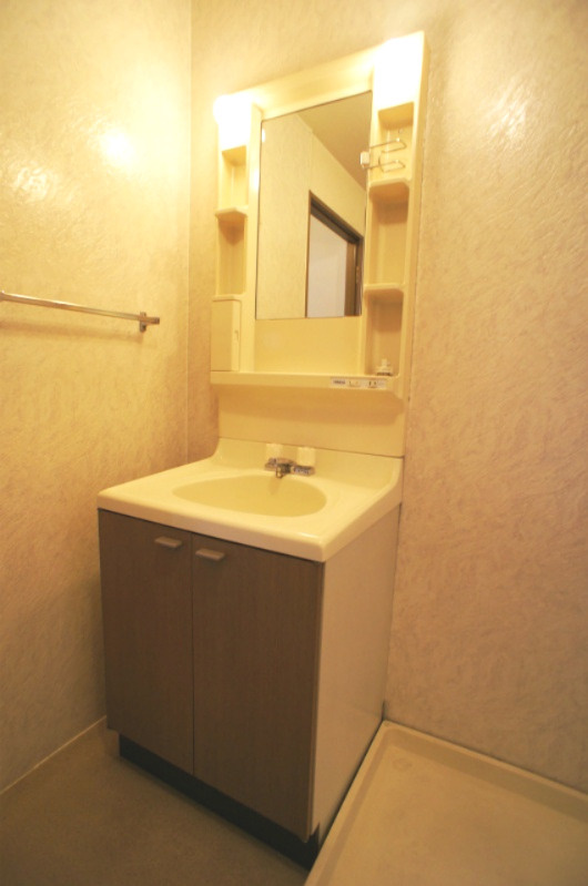 エクセル東櫛原の独立洗面台|朝の身支度には欠かせない独立洗面化粧台