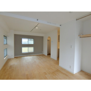 【居間・リビング】 | グリーンマンション中央町 | 居間です