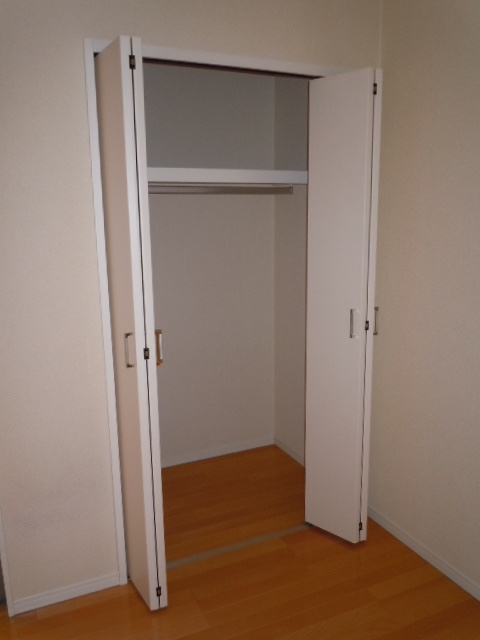 クレフラスト南薫西町の収納|便利な収納スペースです