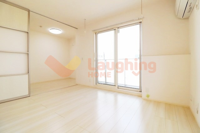 モンテベール南風の居間・リビング|こちらの居間で趣味の時間をお楽しみください