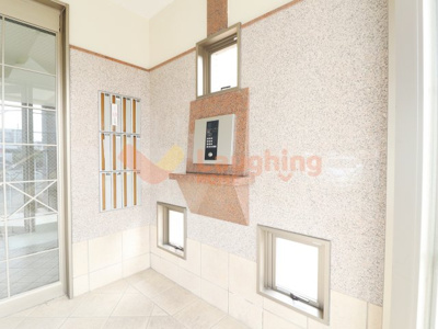 【エントランス】 | メゾンドーム | 落ち着いたエントランスです