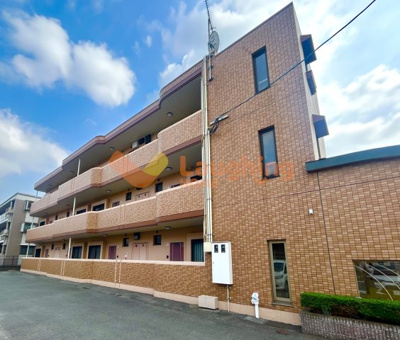 【外観】 | メゾンドーム | 外はこのようになっています