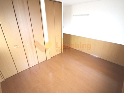 【寝室】 | ラ・マーシャ B棟 | 開放的な寝室です