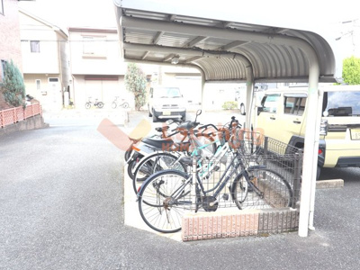 【その他共用部分】 | ラ・マーシャ B棟 | おしゃれな居間です