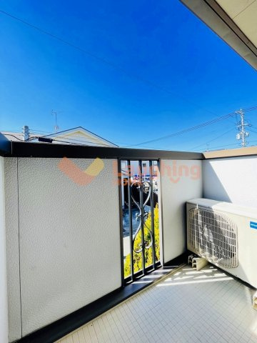 ベルコートⅡのバルコニー|開放的で明るい空間を演出してくれるバルコニーです