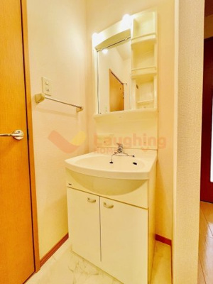 【洗面所】 | マーサ・ジュネスⅡ | 脱衣スペースもあります